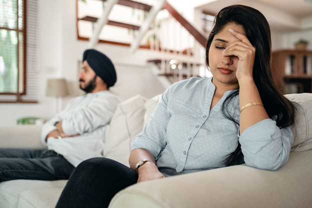 দাম্পত্য কলহঃ কারণ যখন খুব ছোট