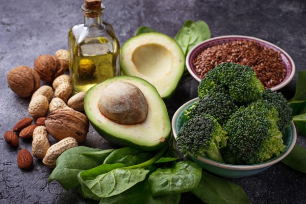 What should the mother's diet be like during pregnancy?